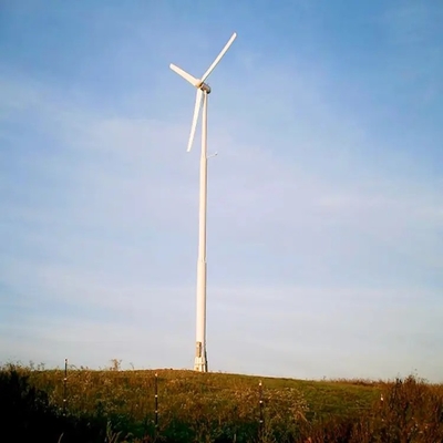 Système de production hybride d'énergie éolienne pour 10 kW hors réseau Système hybride d'énergie éolienne solaire