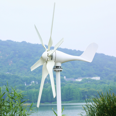 Système de générateur d'électricité pour moulins hybrides éoliens solaires à 3 phases AC à aimant permanent